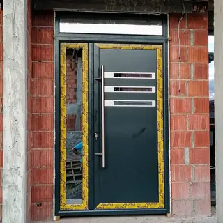 Ulazna vrata po mjeri, Podgorica i Crna Gora